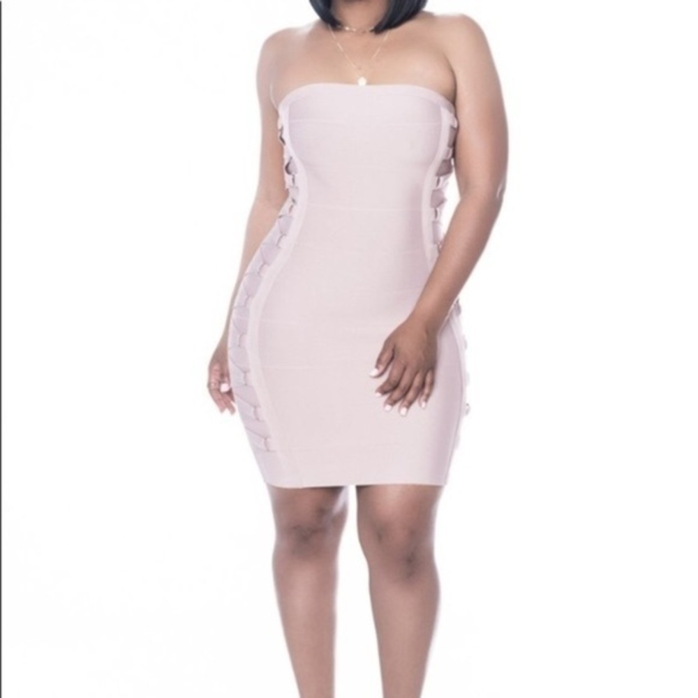 Iris  Dress strapless